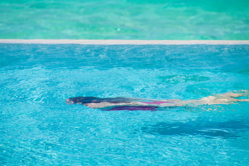 Obraz premium Girl under water