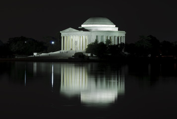 Jefferson Memorial and reflection on the Tidal Basin at night, Washington DC, USA - obrazy, fototapety, plakaty