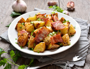 Roasted potato with bacon