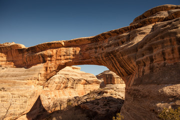Obraz premium Sipapu Bridge in the Natural Bridges National Monument in winter, USA
