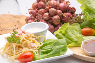 Spaghetti with salad