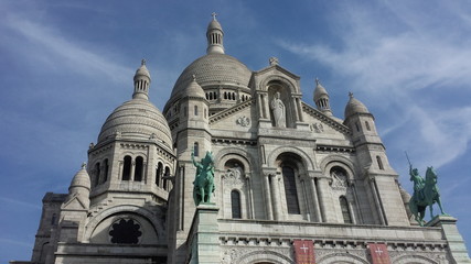 Fototapeta na wymiar View up to the Basilica du Sacre Coeur, Paris, France, Europe /