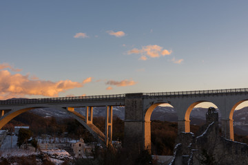 Obraz na płótnie Canvas Isernia, ponte di Santo Spirito