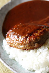 ハンバーグカレー