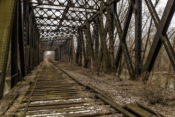 Fototapeta premium Abandoned, Derelict Railroad Bridge over Shenango River in Pennsylvania