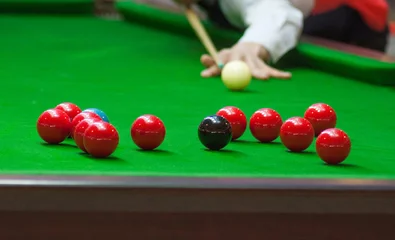Foto op Plexiglas Red Ball and Snooker Player, man play snooker © Matiush