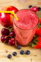 Summer berries smoothie