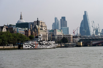 Großbritannien - Bootsfahrt auf der Themse von London nach Greenwich