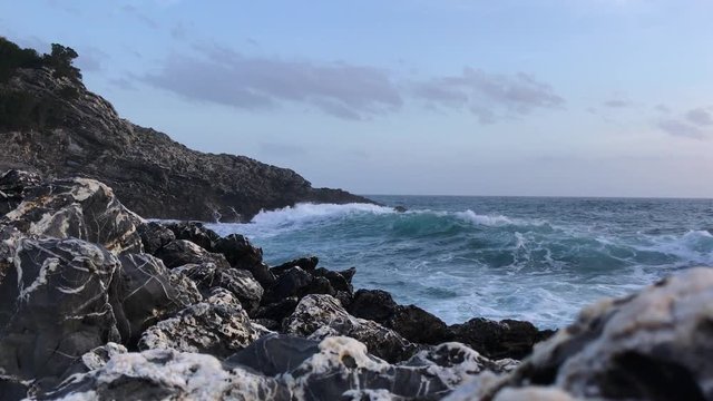When the wave is coming, Ascea, Cilento, 4K