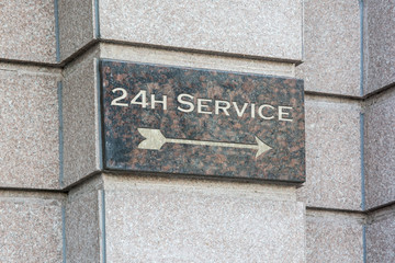 Schild 204 - 24h Service
