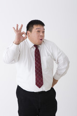 スーツを着た男性