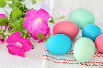 Easter table with dyed eggs.