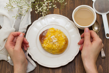 traditional portuguese bread pao de deus