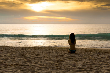 Fototapeta premium The girl and the sea