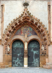 Fototapeta na wymiar Portal der St.-Johannes-Kirche