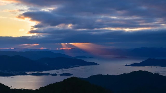 瀬戸内海の夕景　絵下山展望台からの眺め