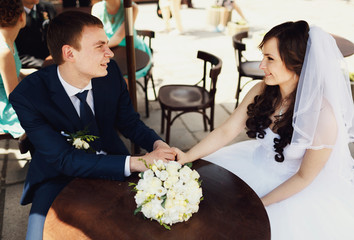 Couple Keeps hands looking each other in the eye