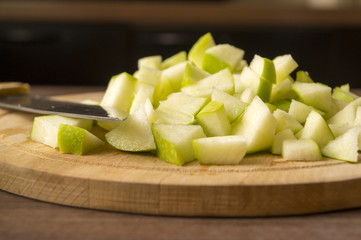 sliced green Apple
