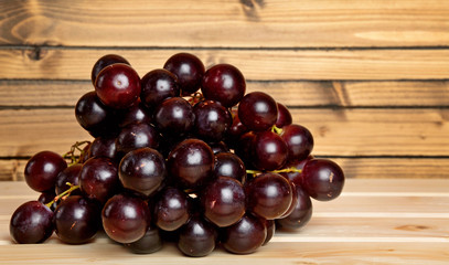 grape bunch on wood