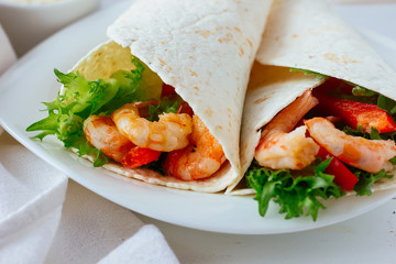 Tortilla with shrimps