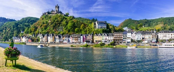 Gardinen Travel in Germany - river cruises in Rhein river, medieval Cochem © Freesurf
