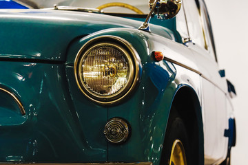 Fototapeta premium headlight of a vintage car