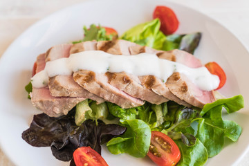 tuna steak with salad