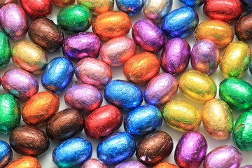 Fototapeta na wymiar Colored Chocolate easter eggs