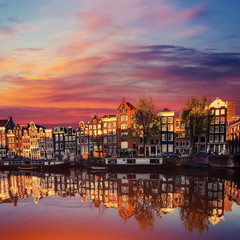 Obraz premium Amsterdam canal on the west.