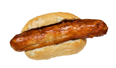 Grillbratwurst im Brötchen, freigestellt