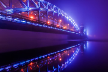 Fototapeta na wymiar Bridge in the fog