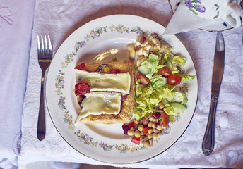 Healthy Goats Cheese lunch