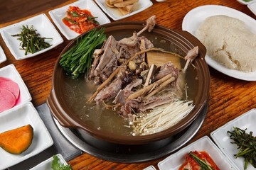 hanbang ori baeksuk. Boiled Duck with Rice and Medicinal Herbs