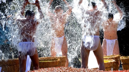Mizugori (in japanese) - to purify oneself by pouring cold water upon oneself.