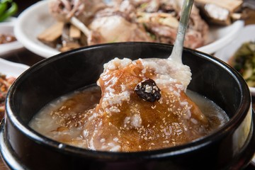 hanbang ori baeksuk. Boiled Duck with Rice and Medicinal Herbs