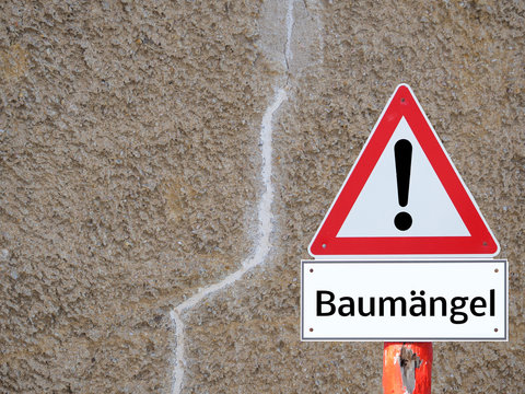 Baum&auml;ngel verfugter Riss