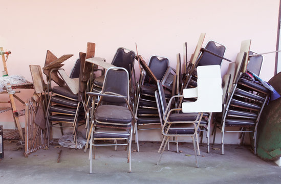 Many old chair was left