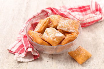 bugne,deep fried pastry