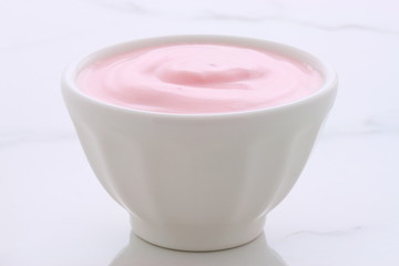 Obraz na płótnie Canvas Artisan greek strawberry yogurt