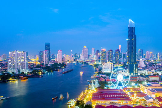 Bangkok skyline with landmark
