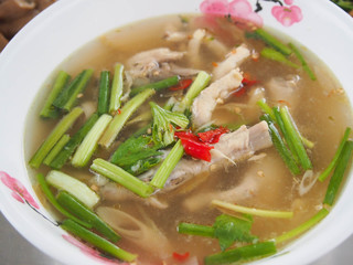chicken legs hot and sour soup