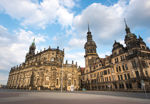 Catholic Court Church (Katholische Hofkirche) in the center of old town in Dresden, Germany. Europa