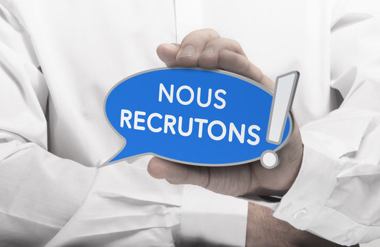 Nous recrutons, message d'offres d'emploi en fran&ccedil;ais