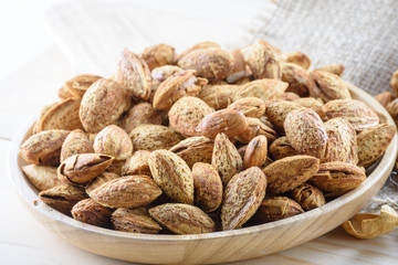 Almond nuts baked with butter and salt
