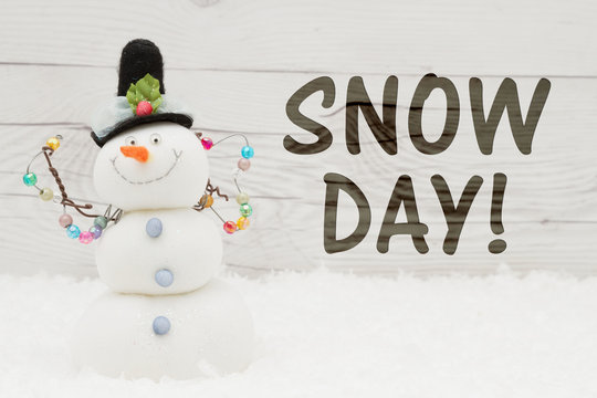 Snow day message with a snowman