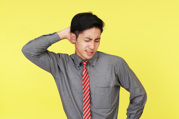 苦悩するビジネスマン
