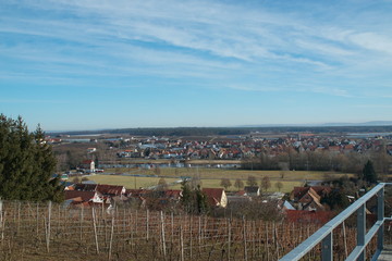Fototapeta premium Mainstockheim Aussichtsplatzform mit Blick auf den Main u nach Albershofen