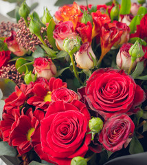 Праздничный букет ко Дню матери