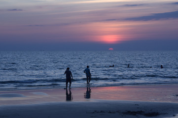 Fototapeta na wymiar Sunset at the beach