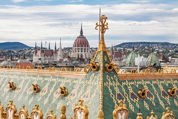 Naklejka premium Hungarian parliament in Budapest on the Danube river
